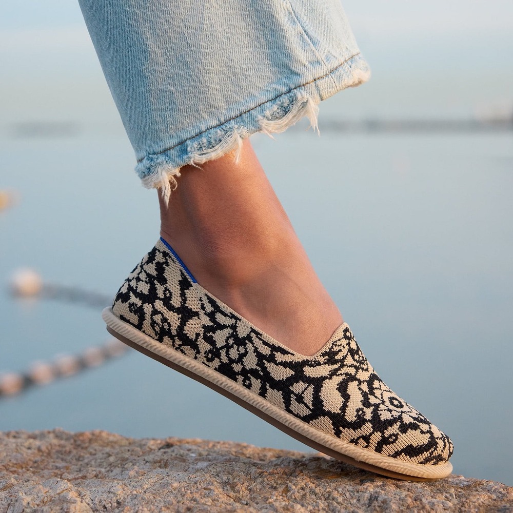 NWOB Rothy's The Cruiser Loafer in Espresso Bloom Size 8